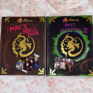 Disney Descendants Mal’s Spell books